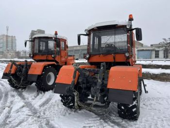 Трактор колесный промышленный КРТ-180.06