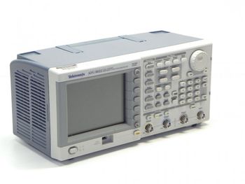 AFG3022C - Универсальный генератор сигналов